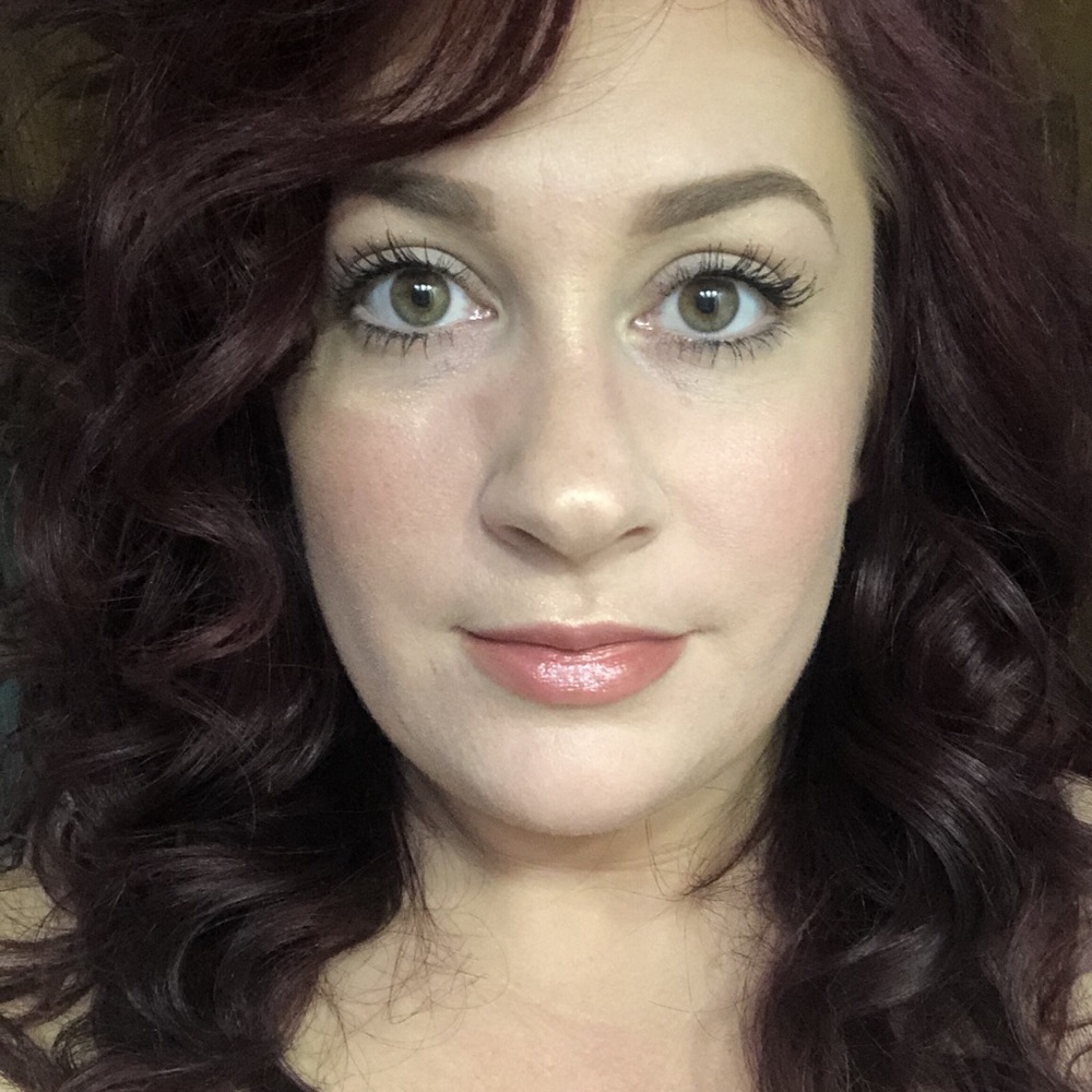 Meet your Posher, Abigail